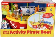 Pirátská loď s aktivitami