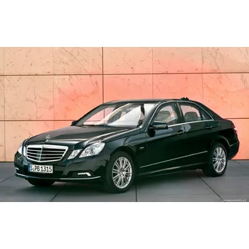 Auto-moto Příčníky Mercedes-Benz E-klasse 09- s pevnými body (prosklená střecha) Alu tyče