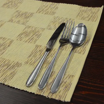 prostírání Tkané prostírání - Kostky hnědé-rozměr: 33x45