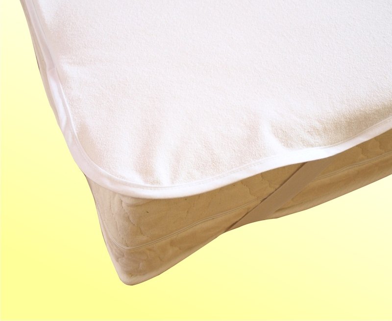 Chránič matrace vhodný pro alergiky 200x90cm (Vhodná ochrana každé matrace)