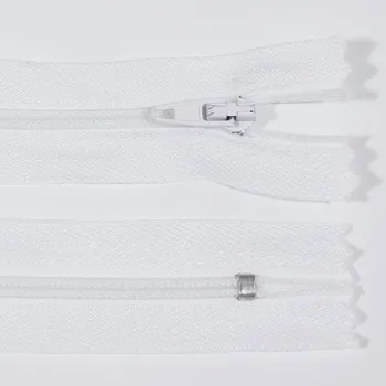 Zip Zip spirálový 3mm délka 16cm, barva 101