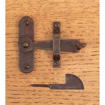 Okenní klika M&T FF 295 Kovaný blok, blokování okenic 70×75 mm