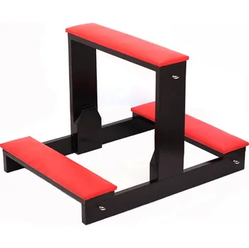 Erotický nábytek Klekačka s červeným polstrováním