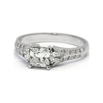 Prsten Zásnubní diamantový prsten s přírodními diamanty 585/3,13 gr J-21609-12 (J-21609-12)