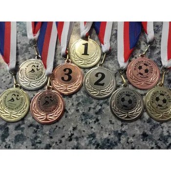 Samolepící emblém na medaile dle přání průměr 2,5cm