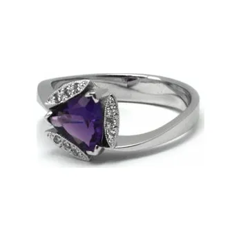 Prsten Diamantový prsten s fialovým ametystem 585/4,31 gr J-20641-12 (J-20641-12)