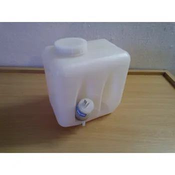 Náplň do chladiče a ostřikovače Nádobka ostřikovače s motorkem