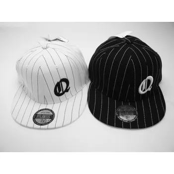 Kšiltovka Kšiltovka freestyle výšivka Q čepice, hip-hop, street dance