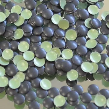 hot-fix kovové kameny na textil nažehlovací barva 31 černá mat, vel. 2, 3, 4, 5mm, balení 100ks barva: kovový barva 31 černá mat, velikost: velikost 2mm, bal: balení 100 kusů