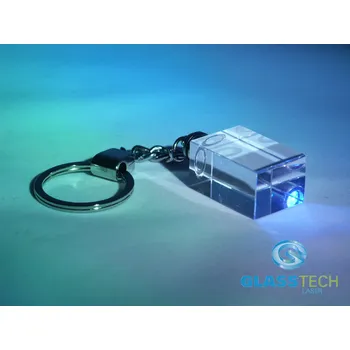 LED klíčenka - skleněný hranol (Klíčenka se skleněným hranolem a LED světlem)