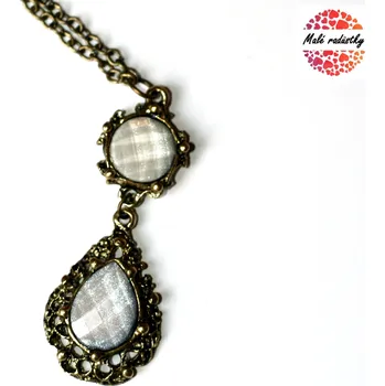 Náhrdelník Náhrdelník Fashion Jewerly - Retro přívěšek s bílou perletí 022