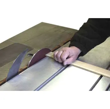 Brusný papír BRUSNÝ KOTOUČ D200 (BRUSNÝ KOTOUČ D200 X 30)