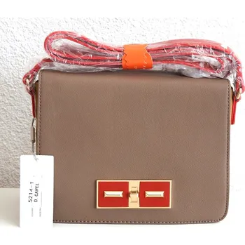 Kabelka Kabelka na rameno či jako crossbody David Jones 5214-1 béžová