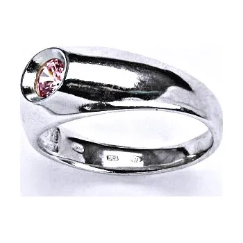 Prsten Stříbrný prsten s růžovým zirkonem , zásnubní, T 1418