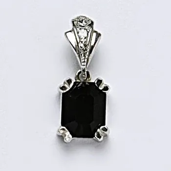 Přívěsek Stříbrný přívěšek s krystalem jet, P 1201/1