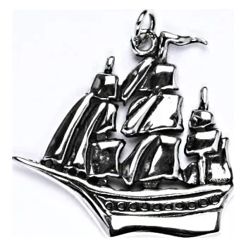 Přívěsek Stříbrný přívěšek plachetnice s patinou, přívěsek lodě P 159