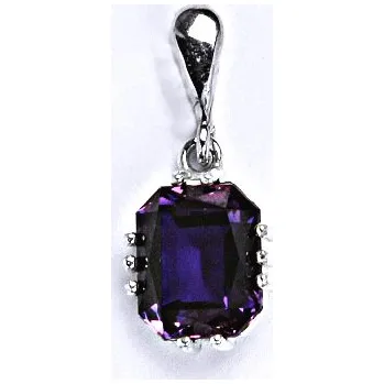 Přívěsek Stříbrný přívěšek se syntetickým zirkonem barvy ametyst, P 1440