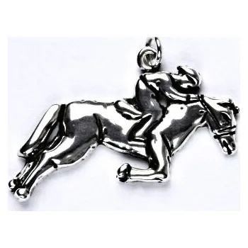 Přívěsek Stříbrný přívěsek, žokej na koni s patinou, přívěsek ze stříbra, P 234