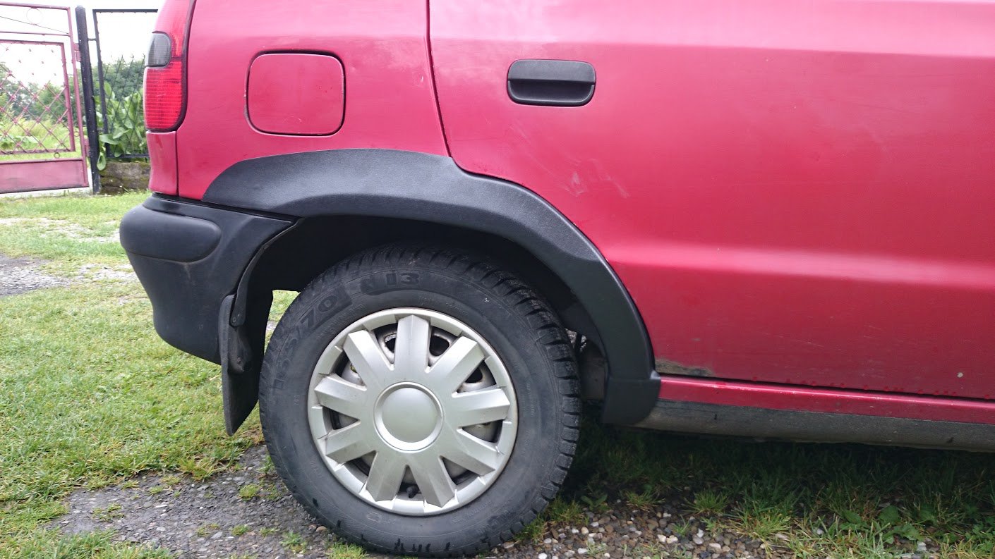 Plastové lemy blatníku Škoda Felicia zadní široké 2 kusy