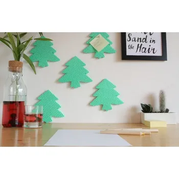 Pěnová tabule Nástěnka mini samolepící Stromeček 17,5x17 cm 303134