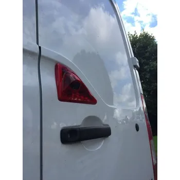 Couvací kamera Kamera 4PIN CCD SHARP PAL pro Opel Movano, Renault Master, Nissan NV400 (svcRM01)