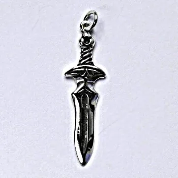 Přívěsek Stříbrný přívěšek s patinou, dýka, přívěsek ze stříbra P 179