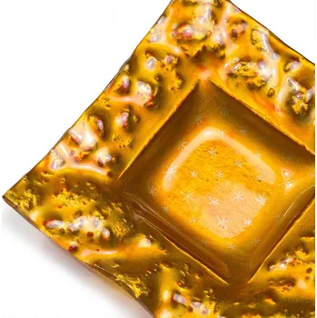 Svícen Skleněný svícen jantarový zvlněný 03