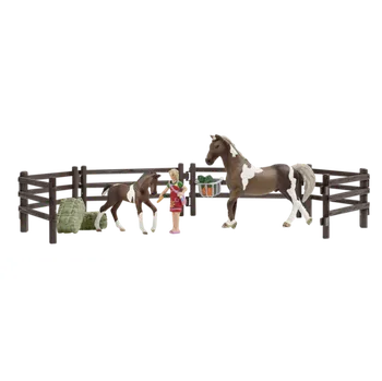 Figurka Schleich 21049 Krmení pro koně