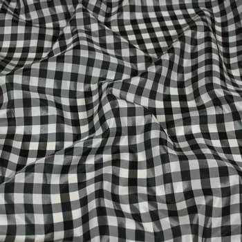 Podšívka černo-bílé káro, š.150