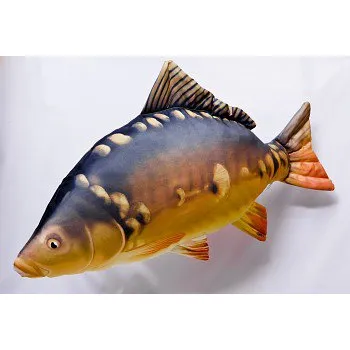 Dekorativní polštářek GABY Kapr Giant lysec - 90 cm
