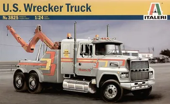 Plastikový model Italeri U.S. Wrecker Truck 1:24