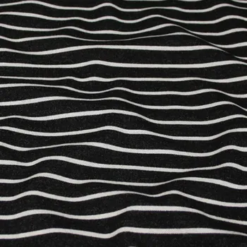 Úplet oboustranný černý, bílý pruh š.160