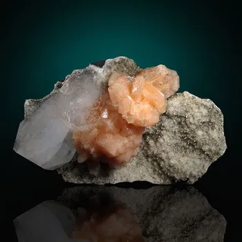 Přírodní kámen Apofylit + stilbit z Indie 145x90,2mm