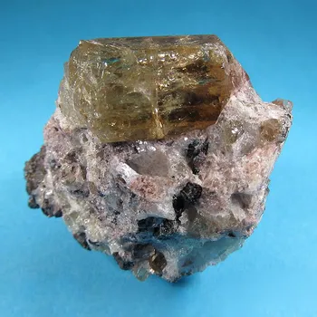 Přírodní kámen Apatit z Mexika 48x40mm, krystal: 25x14mm