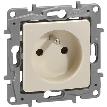 Elektrická zásuvka Legrand Niloé S64640