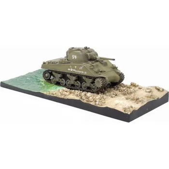 Plastikový model Dragon M4A2 Tarawa w/Diorama Base 1:72