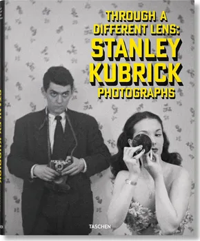 Cizojazyčná kniha Stanley Kubrick Photographs : Through a Different Lens - Luc Sante (EN)