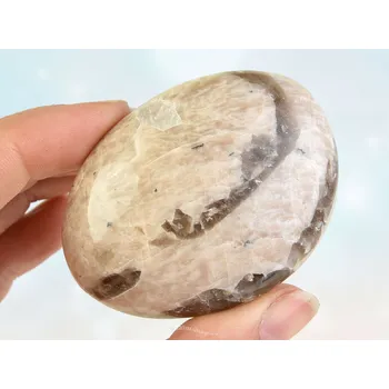 Přírodní kámen Výběrový adulár Madagaskar 61mm