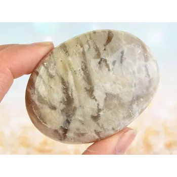 Přírodní kámen Adulár Madagaskar 97g