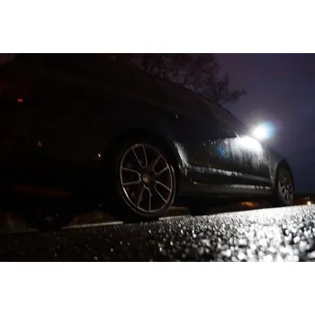 Příslušenství osvětlení automobilu Škoda Octavia III facelift-Osvětlení nástupního prostoru