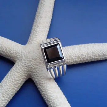 Prsten Dorian - prsten s černým zirkonem a plastikou , Materiál: Stříbro, ryzost 925/1000