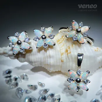 Souprava šperků Andromeda - souprava šperků s australskými opály a čirými zirkony, Materiál: Růžové zlato, ryzost 585/1000