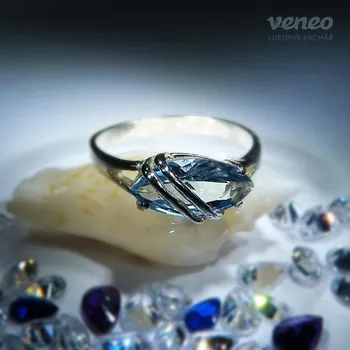 Prsten Marabelle – prsten s akvamarínem a plastikou, Materiál: Růžové zlato, ryzost 585/1000