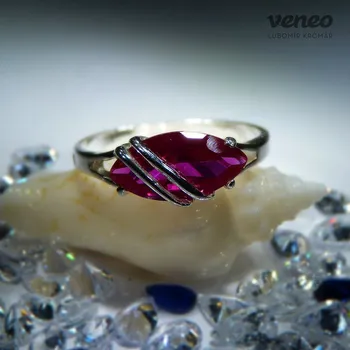 Prsten Marabelle – prsten s rubínem a plastikou, Materiál: Růžové zlato, ryzost 585/1000