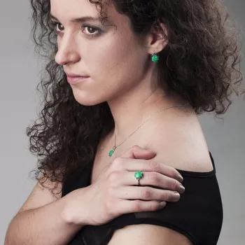 Souprava šperků Vanesa 8 - sada šperků se zelenými opály, Materiál: Bílé zlato, ryzost 585/1000