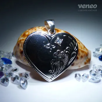 Přívěsek Srdce 3069 - přívěsek ve tvaru srdce se zirkonem , Materiál: Bílé zlato, ryzost 585/1000