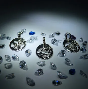 Přívěsek Znamení ovál malý Z257 , Materiál: Bílé zlato, ryzost 585/1000