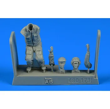 Plastikový model Aerobonus 1/48 Soviet Aircraft Mechanic - the period of the Warsaw pact (2)