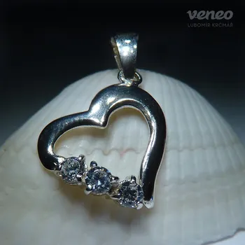 Přívěsek Veneo Srdíčko 3049 - přívěsek se zirkony stříbrné