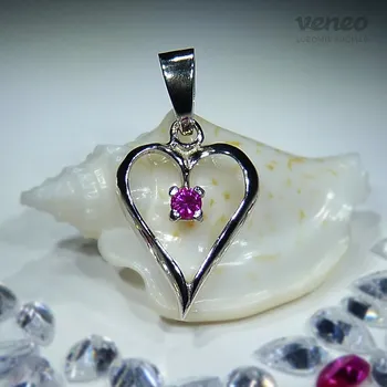 Přívěsek Srdíčko 5034 - přívěsek s rubínem, Materiál: Stříbro, ryzost 925/1000